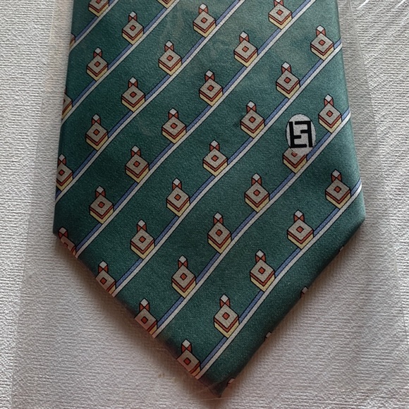 Fendi necktie brand new ranked A - Picture 2 of 4